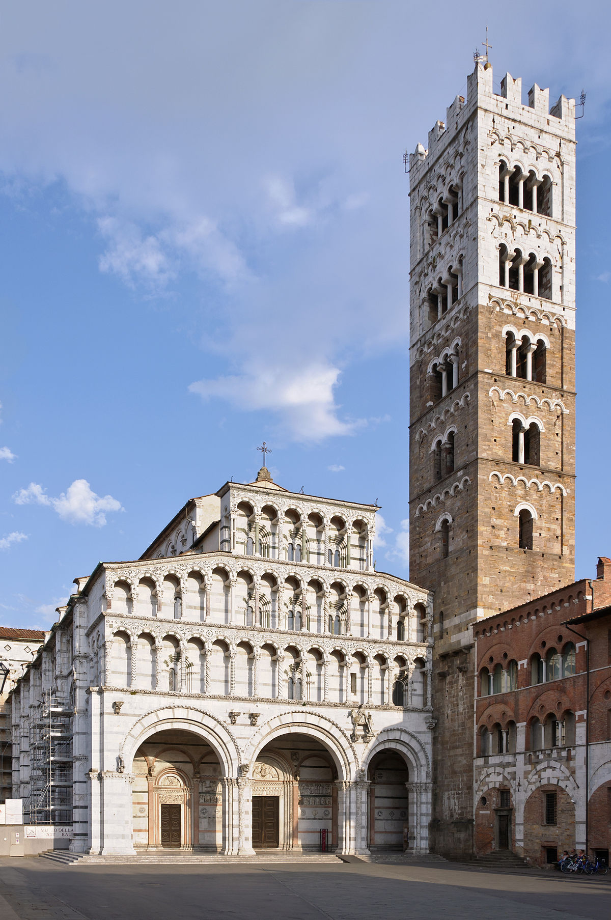 ITALIA-Duomo-di-San-Martino-1