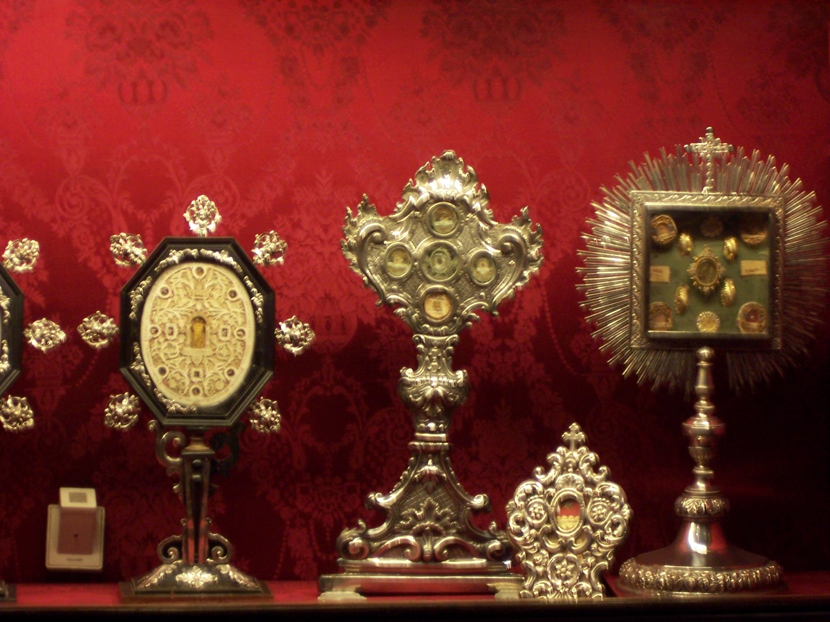 SPANIA-Sevilla-Catedrala-Santa-Maria-de-la-Sede-9-Relicve