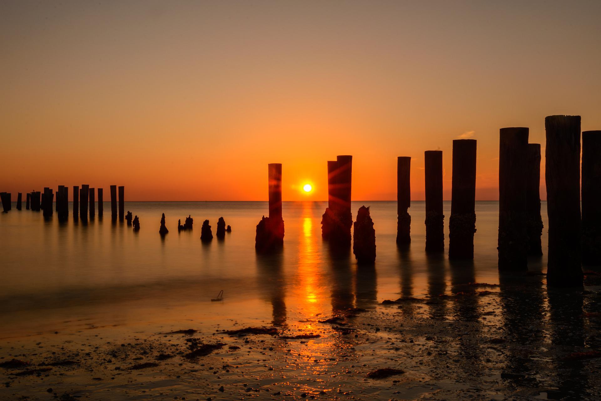 sunset-5579055_1920