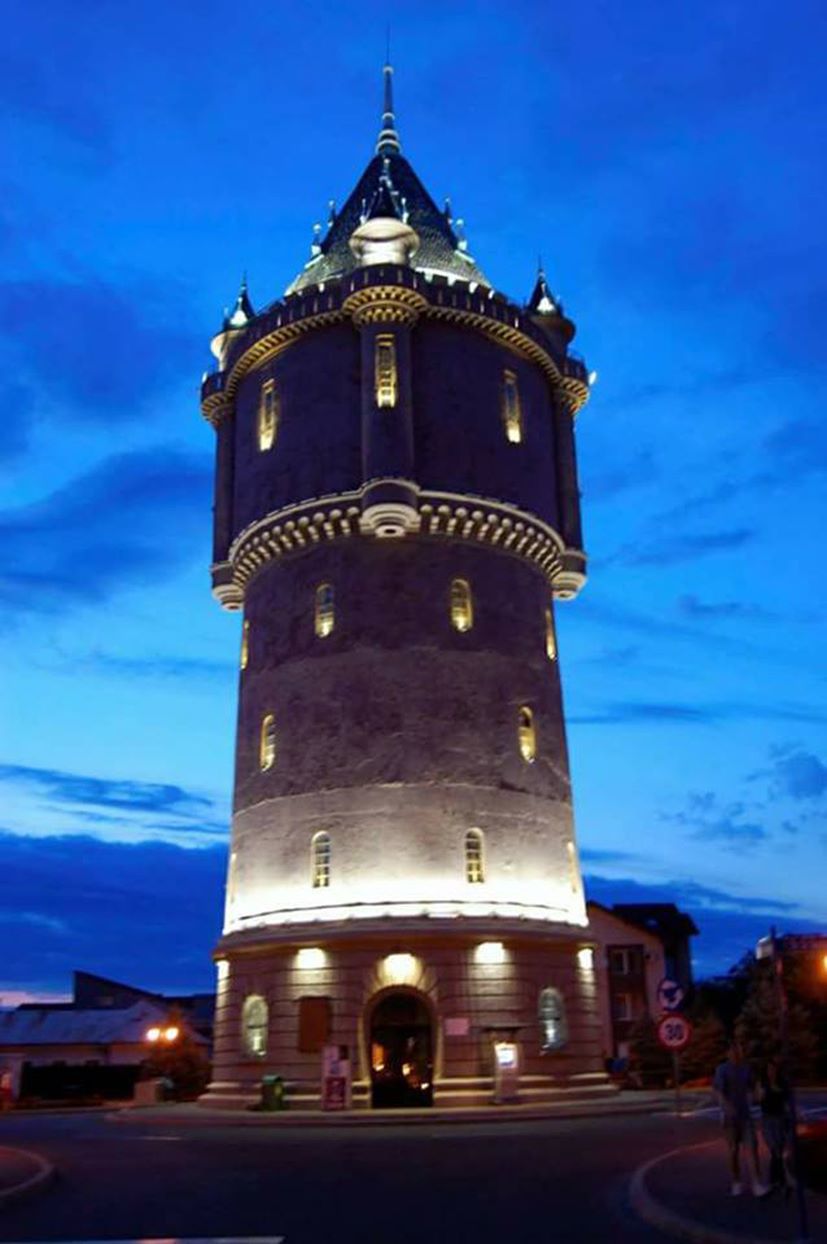 Castelul de apă din Drobeta Turnu-Severin, obiectiv turistic de patrimoniu, aflat în proprietatea Primăriei din Drobeta Turnu-Severin, administrat de Palatul Culturii „Teodor Costescu” din localitate