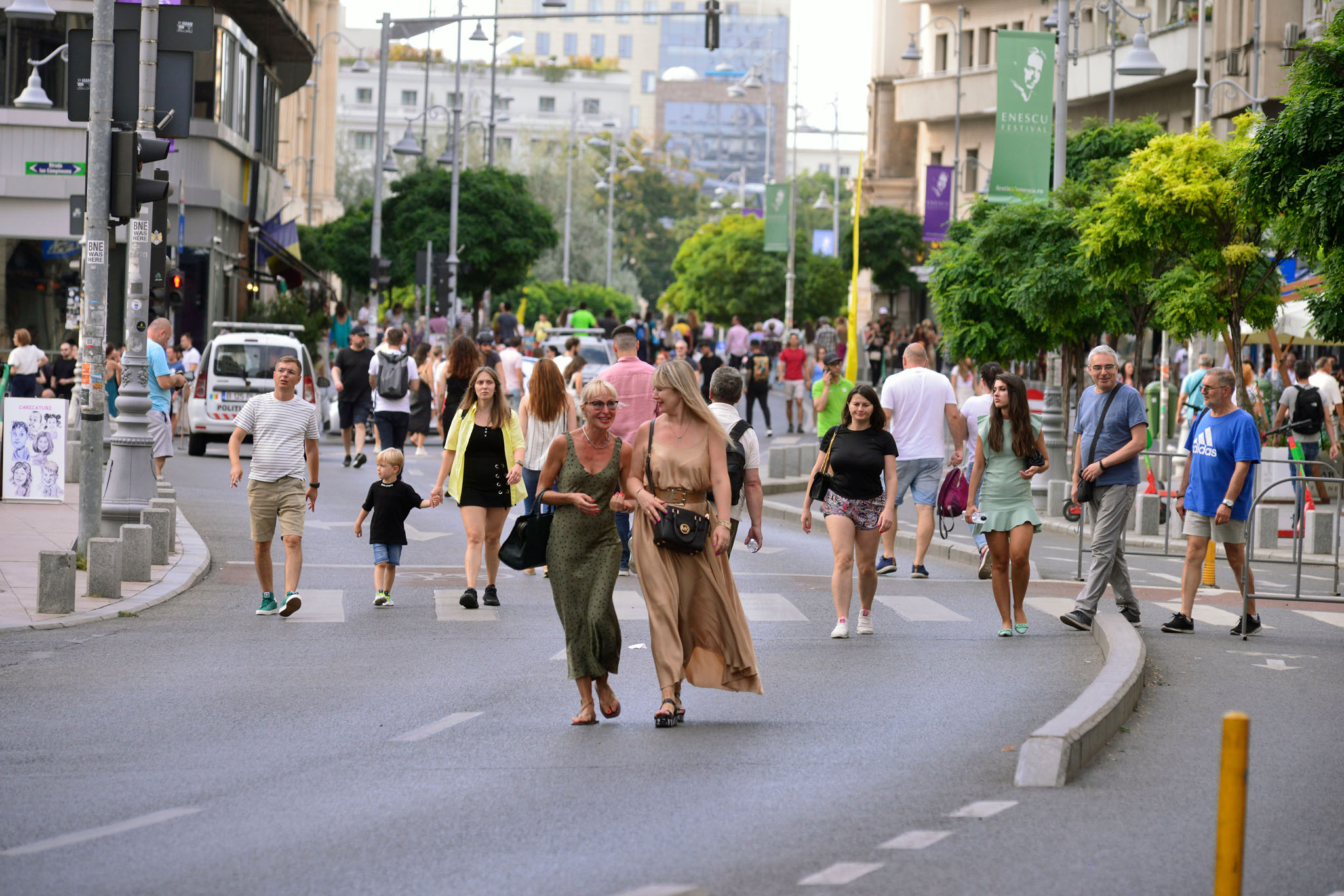 Strazi deschise - Bucuresti, Promenada urbana_ARCUB