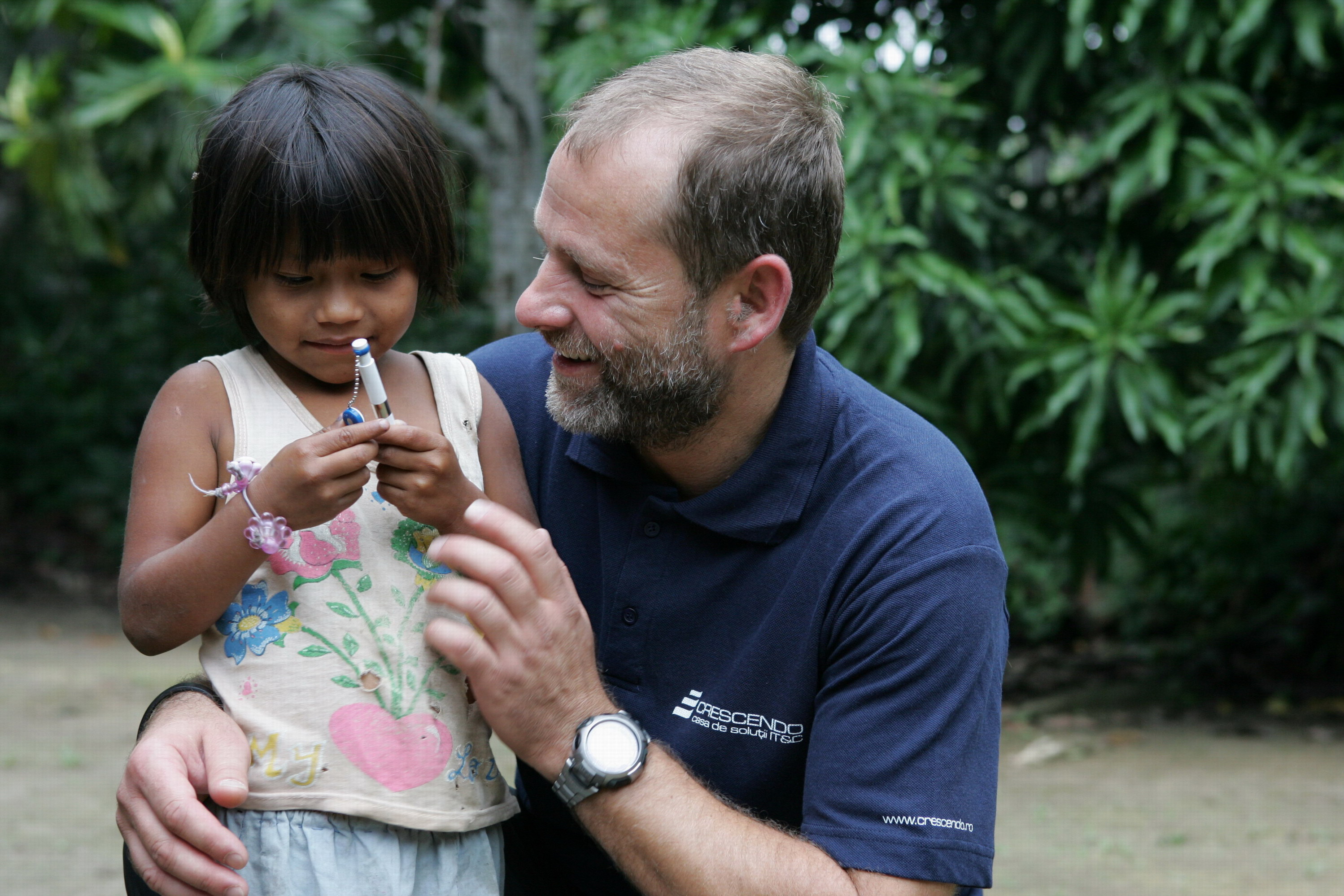 Cu un copil amazonian