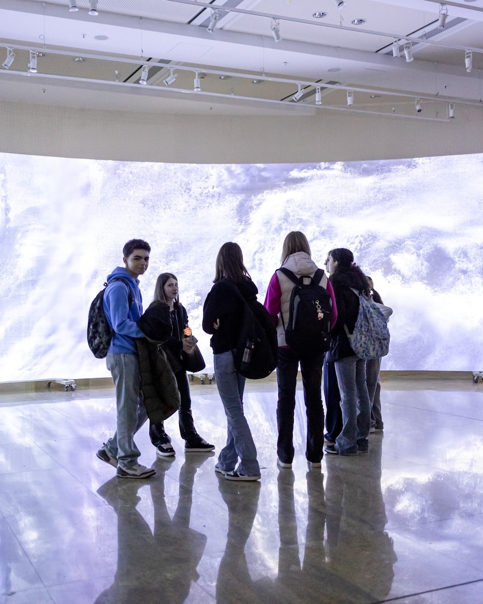 SURSA - EVERYTHING FLOWS, NOTHING DIES by Maotik @Rareș Toma