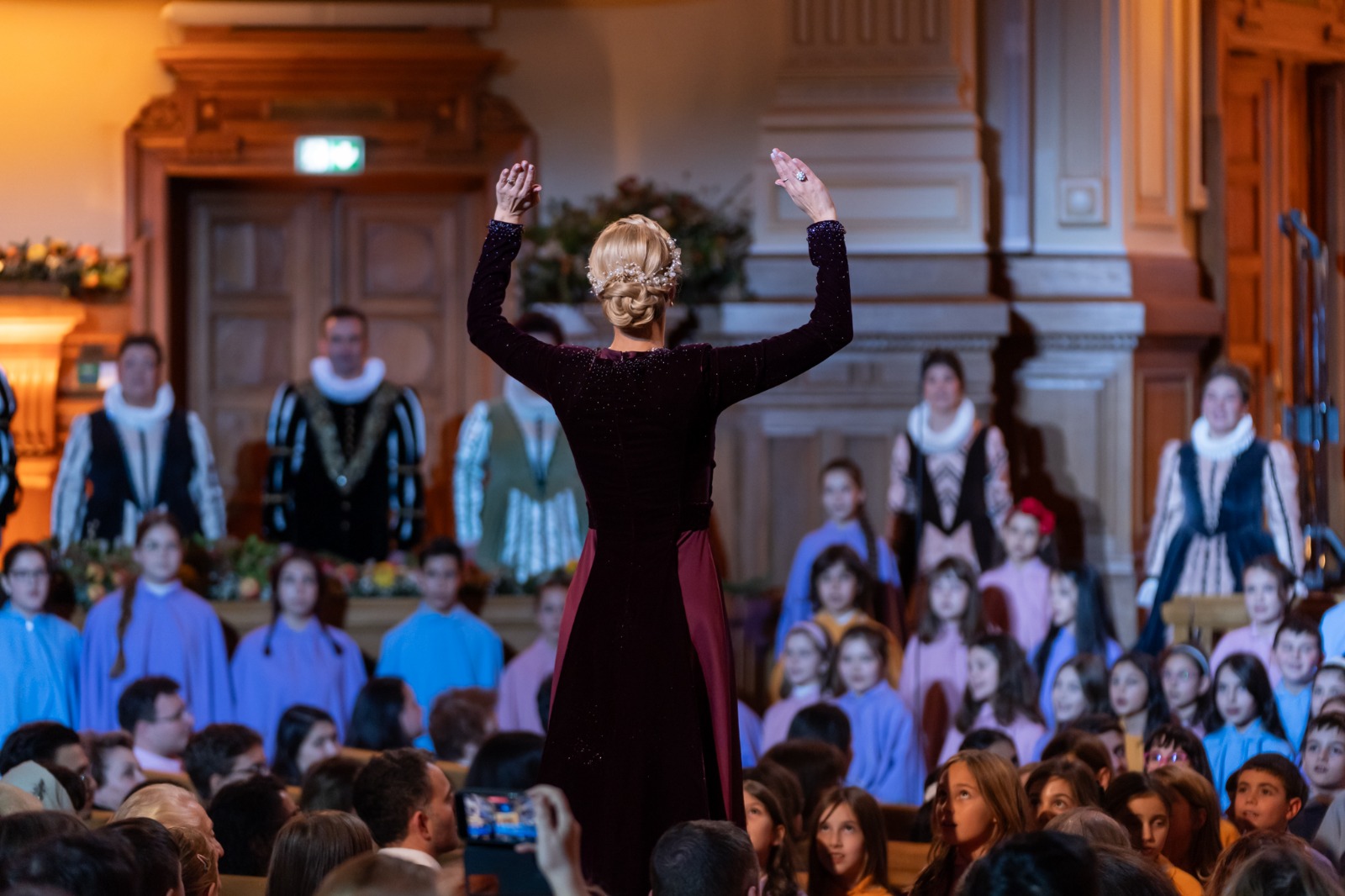 Corul Madrigal, Cantus Mundi, dirijor Anna Ungureanu