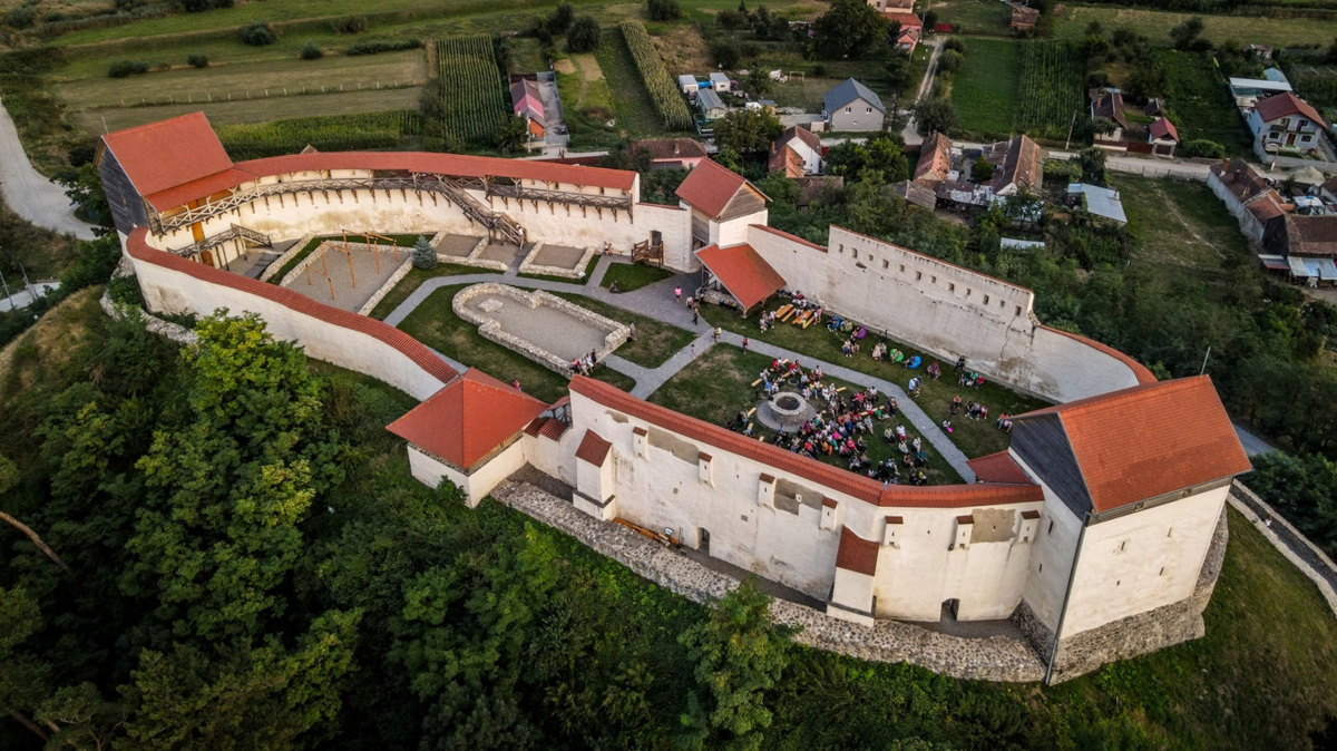 Cetatea Feldioara